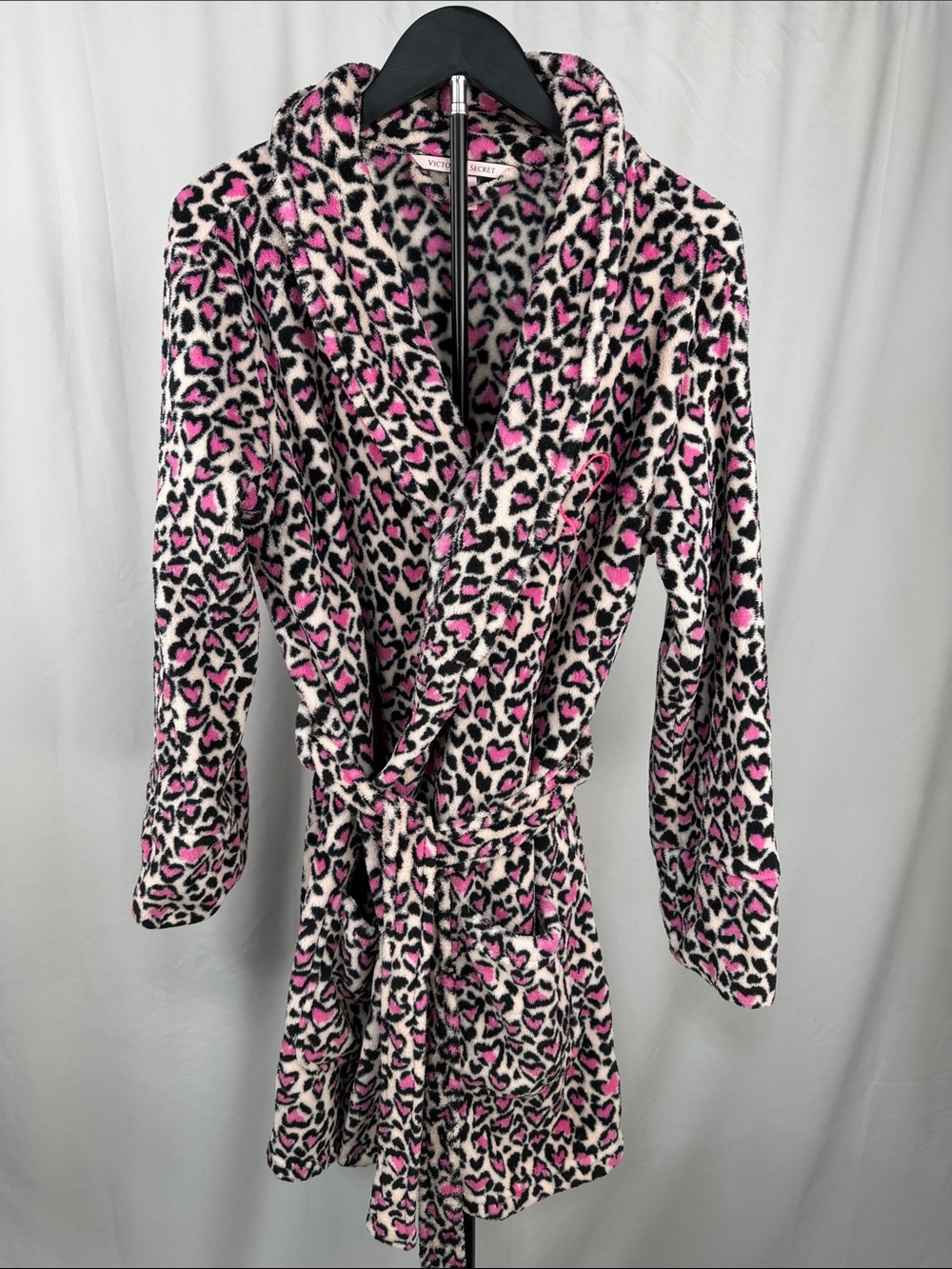 Victoria’s Secret Pink Leopard Heart Plush Robe – Size XS/S